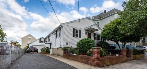 29 Carlson St, Everett, MA 02149 photo 1