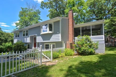 19 Simpson Dr, Framingham, MA 01701 photo 2