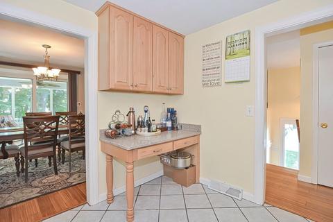 19 Simpson Dr, Framingham, MA 01701 photo 12