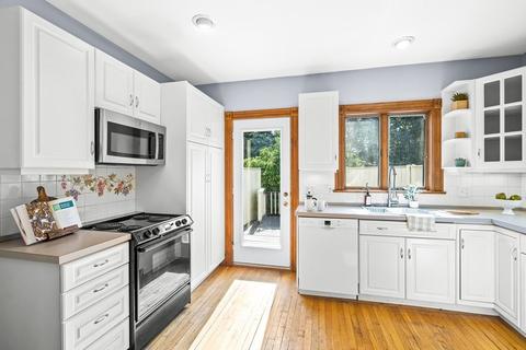 309 Hillside Ave, Needham, MA 02494 photo 7