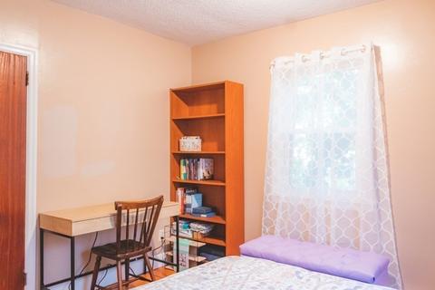 24 Price St, Springfield, MA 01104 photo 11