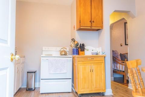 24 Price St, Springfield, MA 01104 photo 3