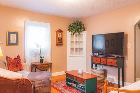 24 Price St, Springfield, MA 01104 photo 6