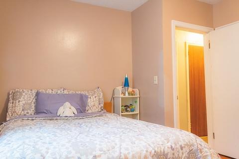 24 Price St, Springfield, MA 01104 photo 10