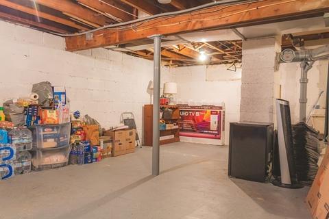 24 Price St, Springfield, MA 01104 photo 12