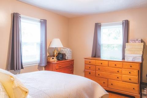 24 Price St, Springfield, MA 01104 photo 17