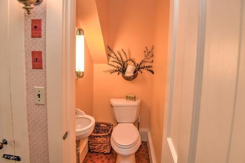 105 Centre St, Danvers, MA 01923 photo 8