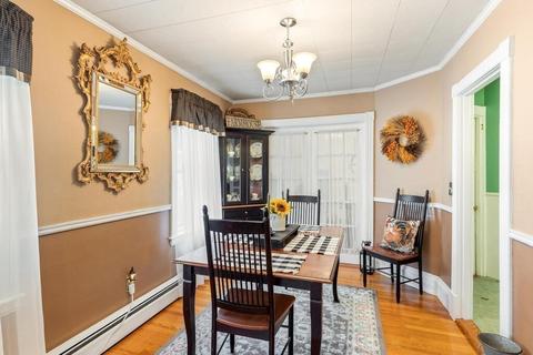 34 Epping St, Lowell, MA 01852 photo 6