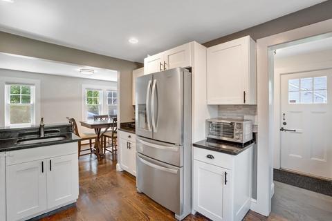 202 Locust St, Danvers, MA 01923 photo 6