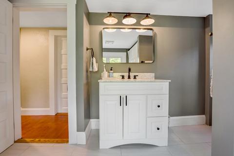 202 Locust St, Danvers, MA 01923 photo 19
