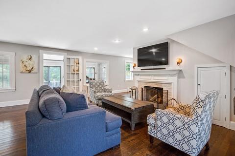 202 Locust St, Danvers, MA 01923 photo 3