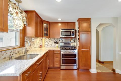 218 Whiting Ave, Dedham, MA 02026 photo 9