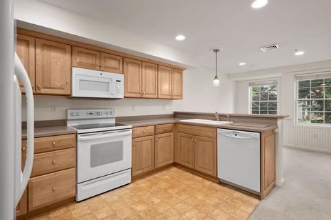 105 Winnacunnet Rd #7, Hampton, NH 03842 photo 6