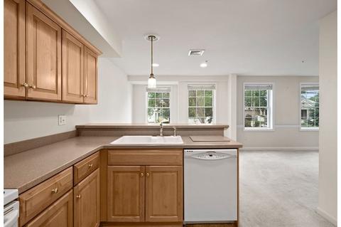 105 Winnacunnet Rd #7, Hampton, NH 03842 photo 8