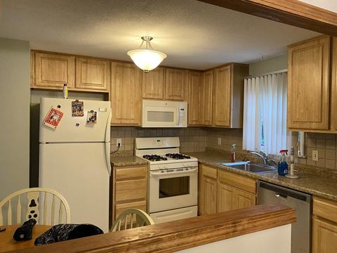 996 Elsbree, Fall River, MA 02720 photo 3