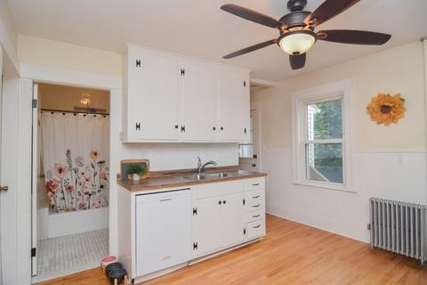 8 Stratfield St, Worcester, MA 01604 photo 17