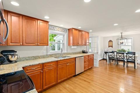51 Bancroft Ave, Reading, MA 01867 photo 10
