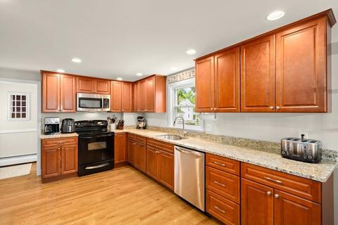 51 Bancroft Ave, Reading, MA 01867 photo 9
