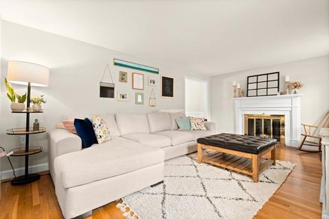 51 Bancroft Ave, Reading, MA 01867 photo 3