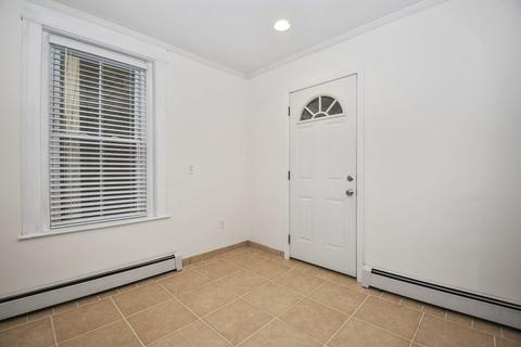 4 Chatham Pl #2, Worcester, MA 01609 photo 5