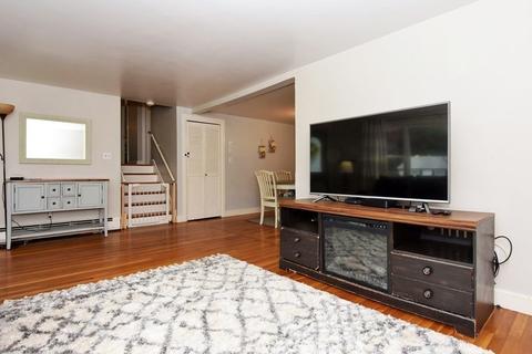 9 Chapel Rd, Danvers, MA 01923 photo 4