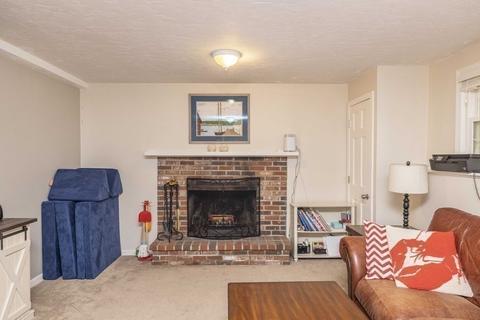 215 Dailey Dr, Franklin, MA 02038 photo 23