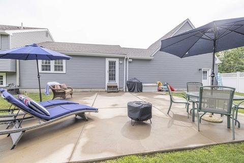 215 Dailey Dr, Franklin, MA 02038 photo 35