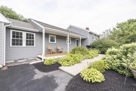 215 Dailey Dr, Franklin, MA 02038 photo 2
