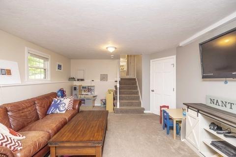 215 Dailey Dr, Franklin, MA 02038 photo 25