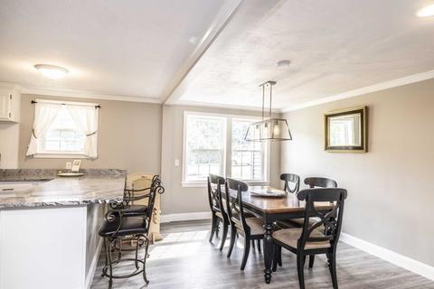 215 Dailey Dr, Franklin, MA 02038 photo 9