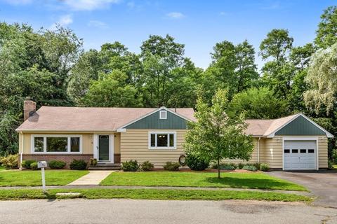 8 Spring Ln, Saugus, MA 01906 photo 2