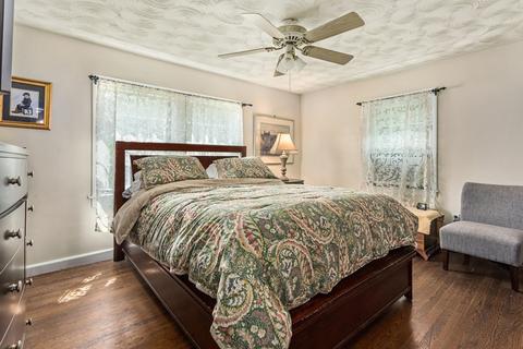 8 Spring Ln, Saugus, MA 01906 photo 22