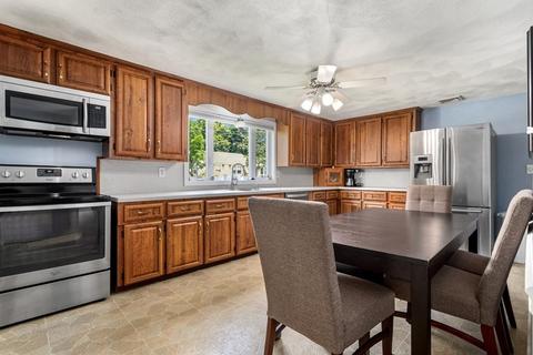 8 Spring Ln, Saugus, MA 01906 photo 12