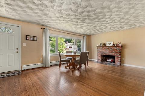 8 Spring Ln, Saugus, MA 01906 photo 7