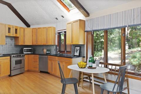 42 Anthony Ln, Dedham, MA 02026 photo 8