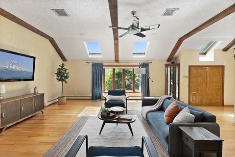 42 Anthony Ln, Dedham, MA 02026 photo 6
