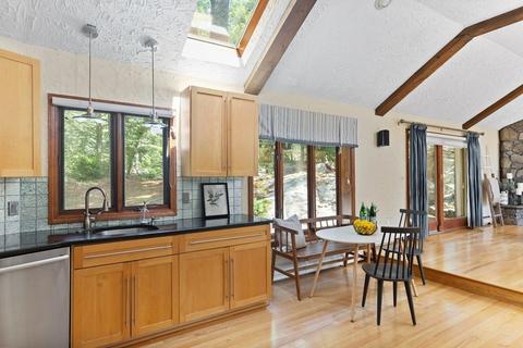 42 Anthony Ln, Dedham, MA 02026 photo 9