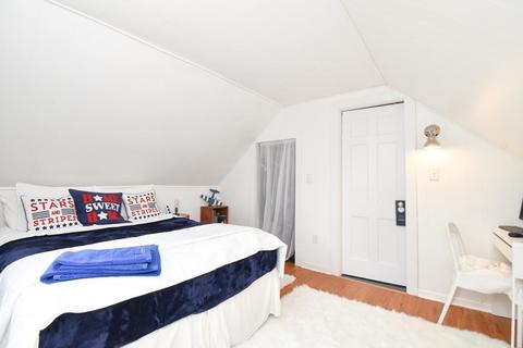 17 Waldorf St, Springfield, MA 01109 photo 24