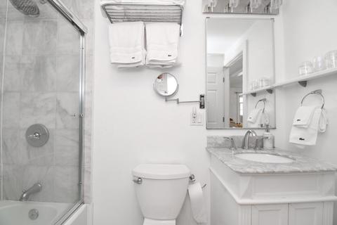 17 Waldorf St, Springfield, MA 01109 photo 21