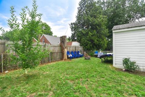 17 Waldorf St, Springfield, MA 01109 photo 34