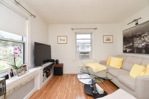 17 Waldorf St, Springfield, MA 01109 photo 10