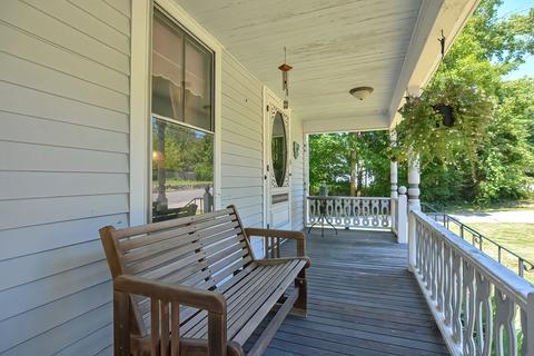 4 Elm St, Upton, MA 01568 photo 5