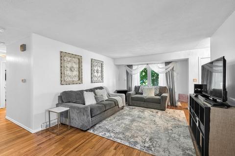 77 Jerilis Dr, Springfield, MA 01119 photo 1