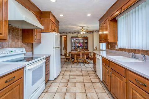 26 Modoc St, Worcester, MA 01604 photo 18