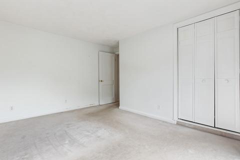 26 Dunham Rd, Beverly, MA 01915 photo 14