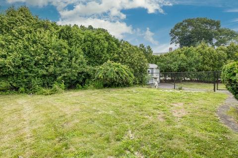 26 Dunham Rd, Beverly, MA 01915 photo 18
