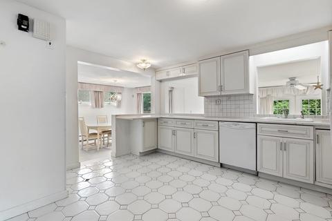26 Dunham Rd, Beverly, MA 01915 photo 5