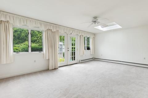 26 Dunham Rd, Beverly, MA 01915 photo 10