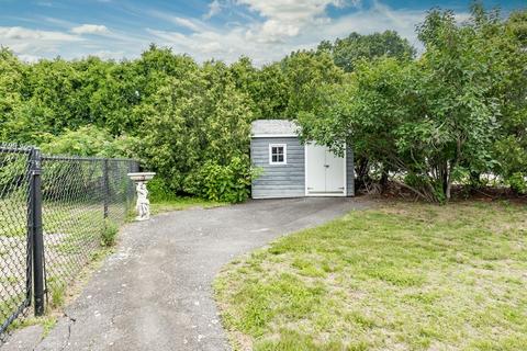 26 Dunham Rd, Beverly, MA 01915 photo 19