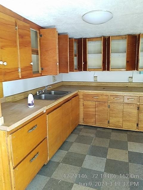41 Maple St, Warren, MA 01083 photo 6